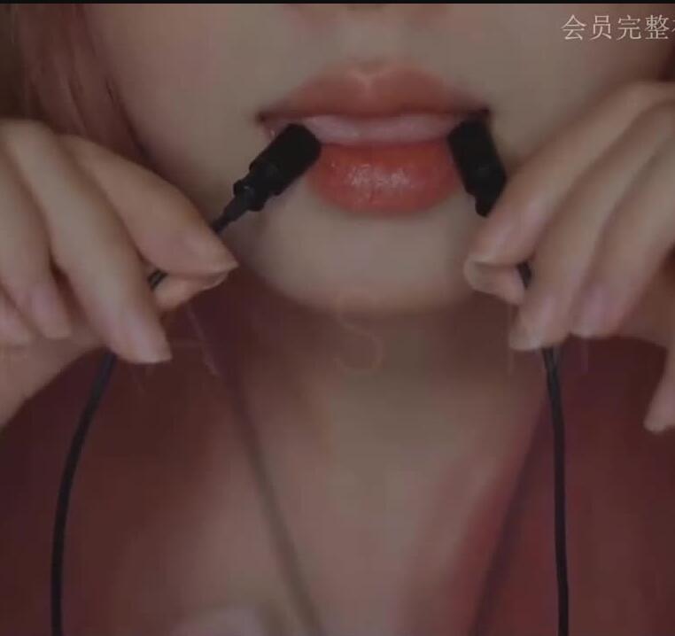 其实不是椰子啦 ASMR F啃领夹麦 电流直升机